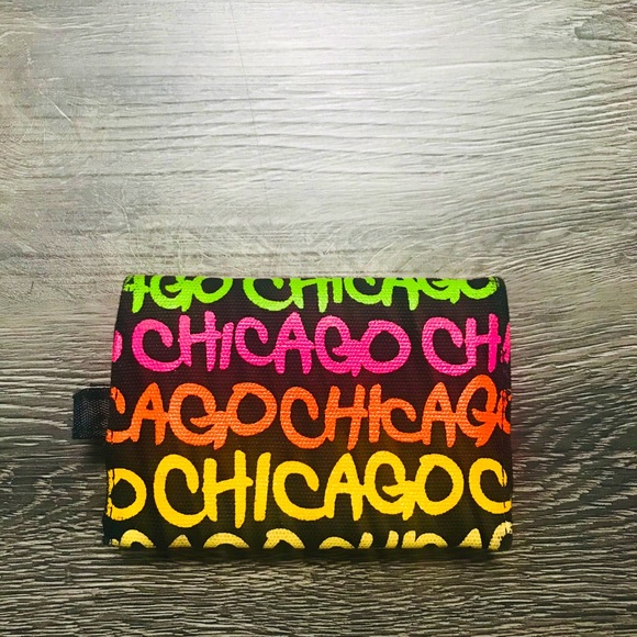 ROBIN RUTH GRAFFITI WALLET - Picture 1 of 3